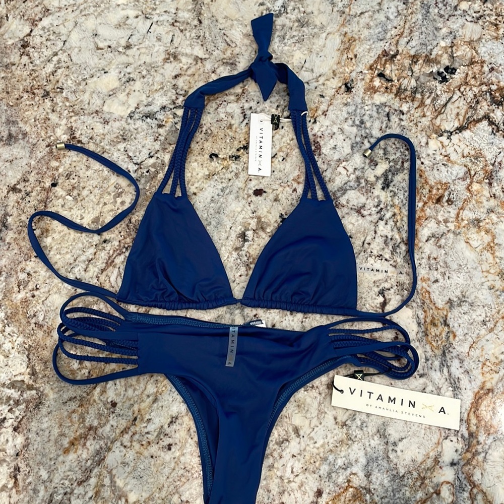 Vitamin A
Jaydah Braid Teeny bikini Top 4/XSmall 6/small bottom
